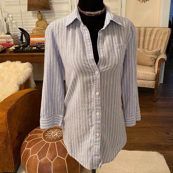 Elizabeth & James buttoned down/amazing back. Small - Picture 9 of 16